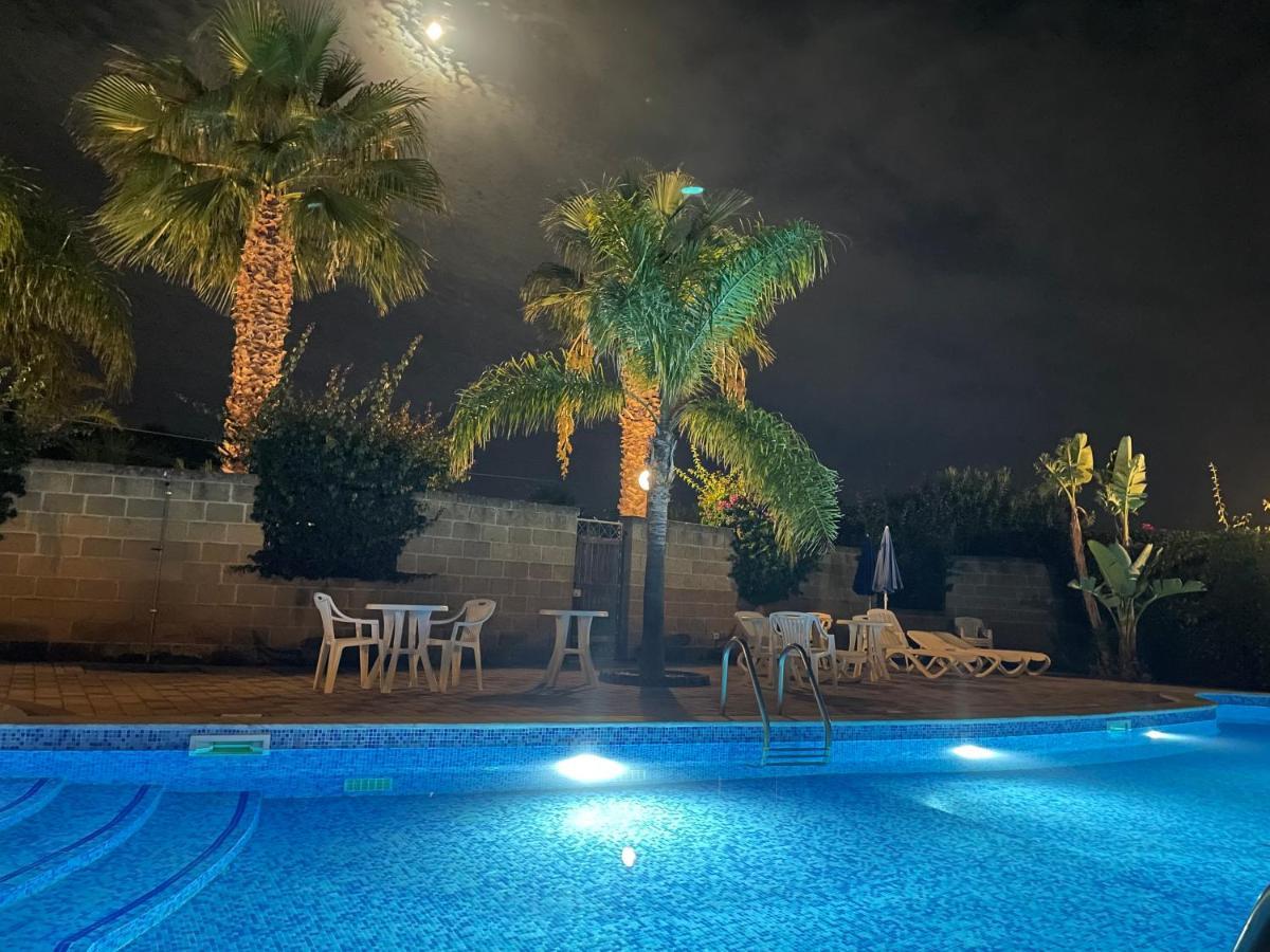 Villa Mare Azzurro à Campofelice Di Roccella Extérieur photo