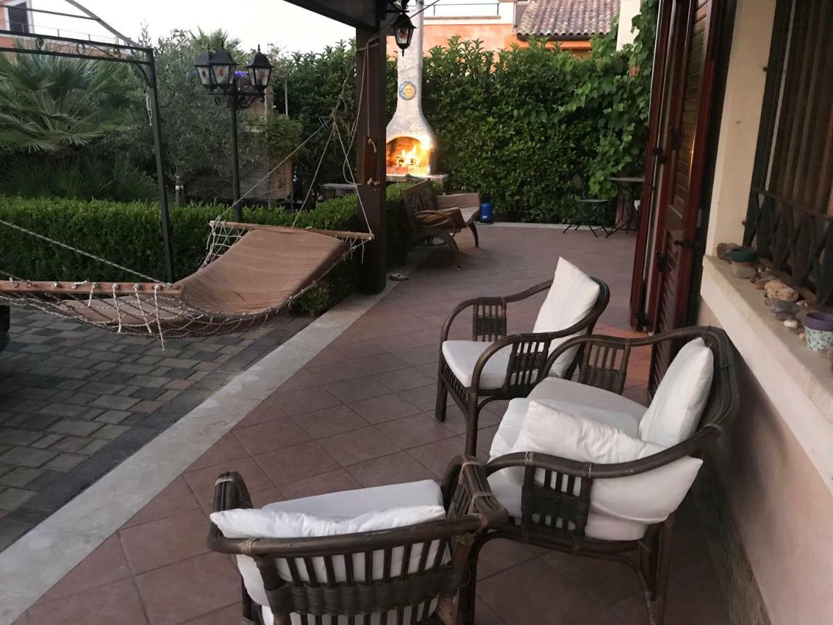 Villa Mare Azzurro à Campofelice Di Roccella Extérieur photo